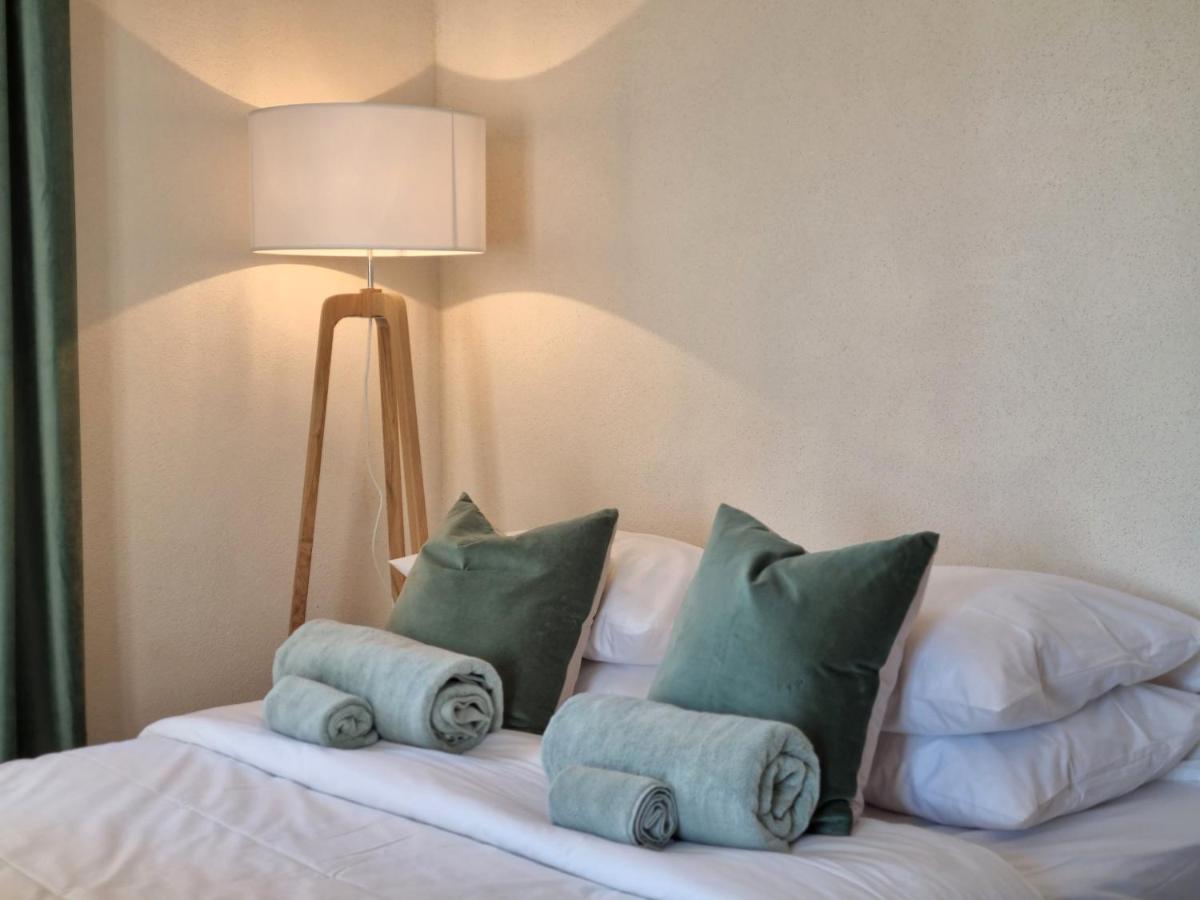 Chez Dume Apartment Bonifacio  Ngoại thất bức ảnh
